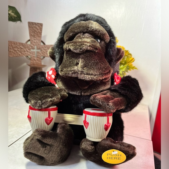 Other Gemmy Groovin Gorilla Plush Dances Sings Jungle Boogie